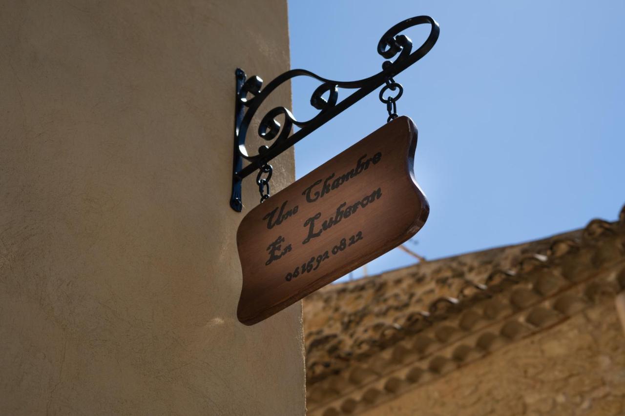 Une Chambre En Luberon Puyvert Eksteriør bilde